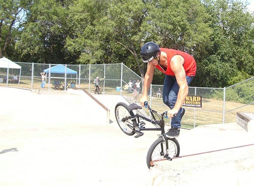 Ramp Park - Bike Tricks - Hannibal, MO